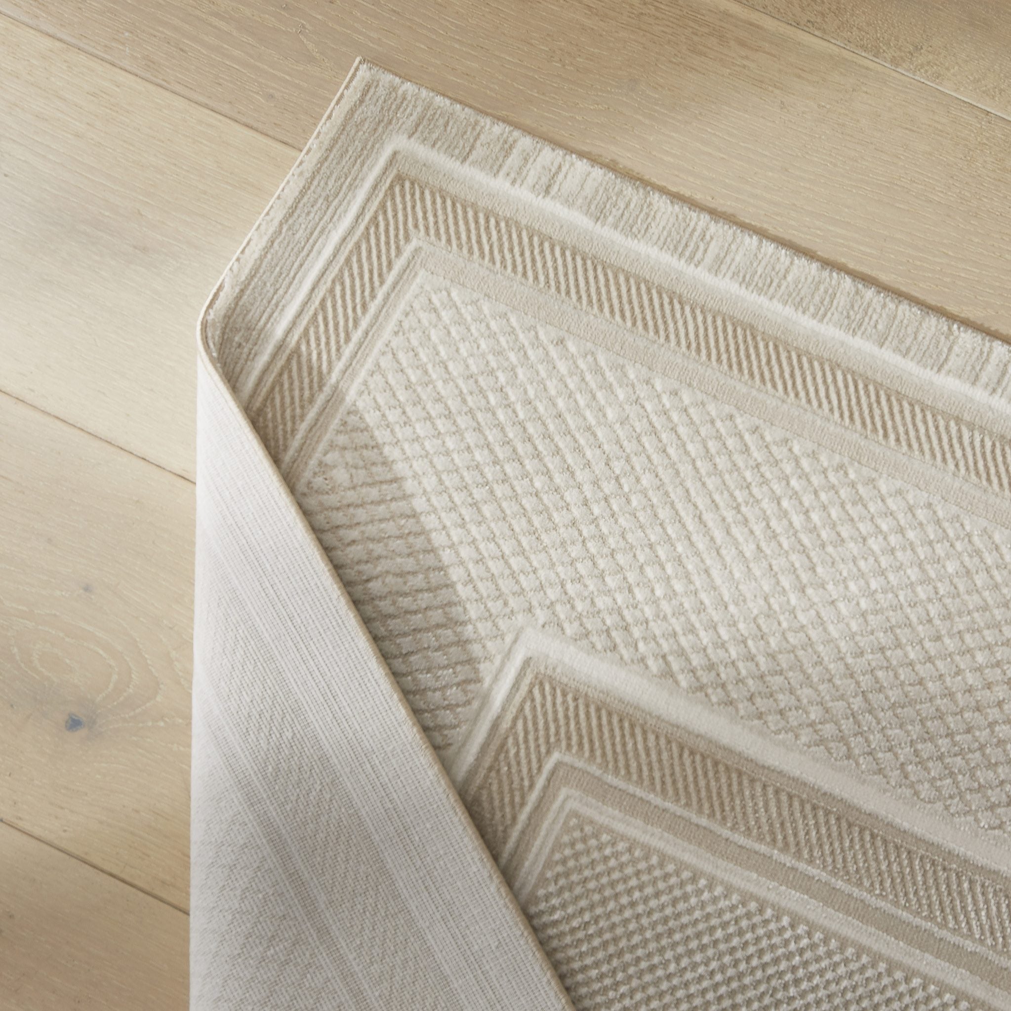 Olivia OLI101 Cream Beige