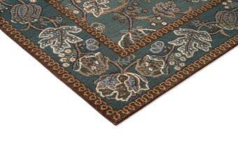 Morris & Co Theodosia Bottle Green rug pile detail