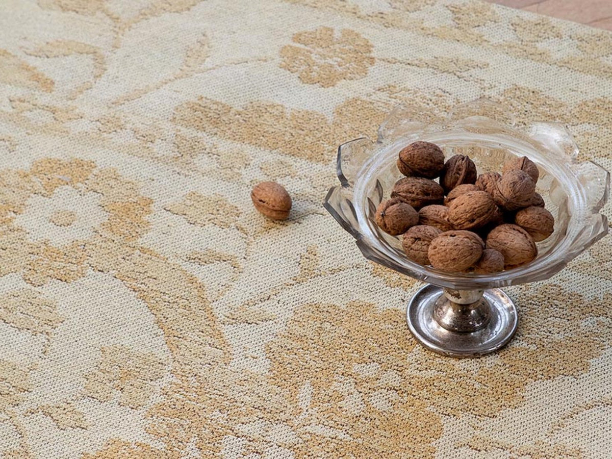 Laura Ashley Newborough Pale Gold rug | Kelaty