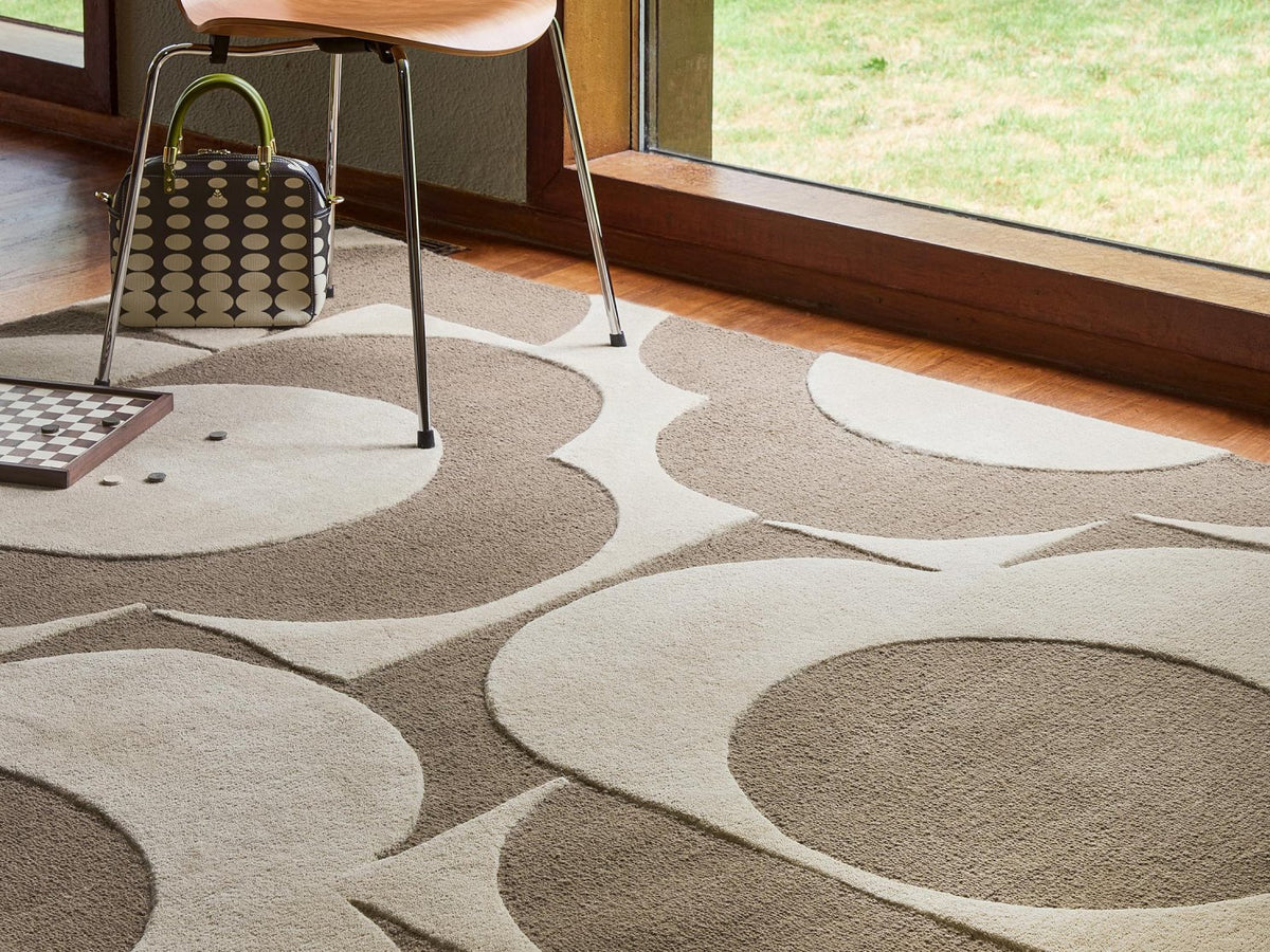 Orla Kiely Prism Flower Mushroom Ecru rug | Kelaty