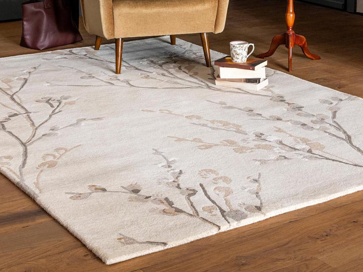 Laura Ashley Pussy Willow Dove Grey rug | Kelaty