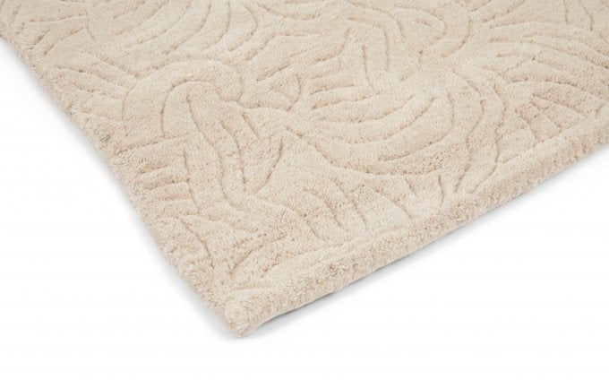 Wedgwood Paeonia Coral 37902 rug corner detail