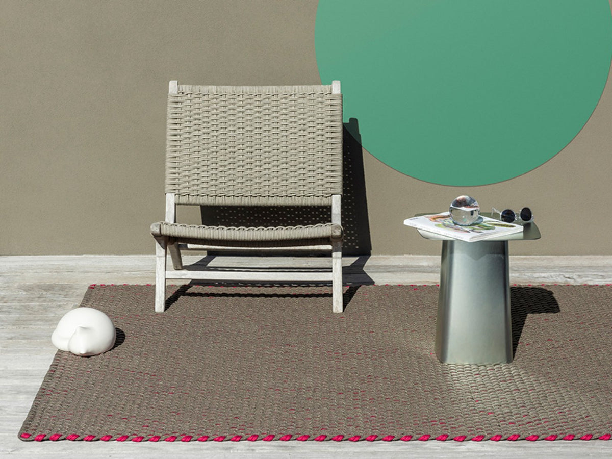 Lace Tricolore Thyme Grey Pink rug in a room setting
