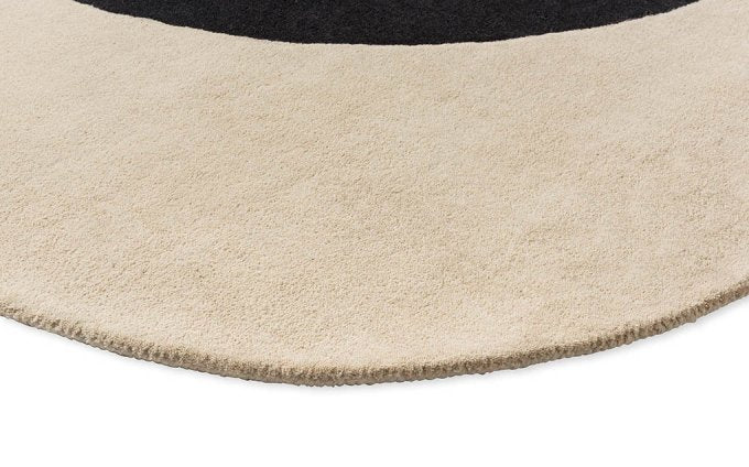Orla Kiely Flower Spot Ecru/Black Round 158409 rug edge detail