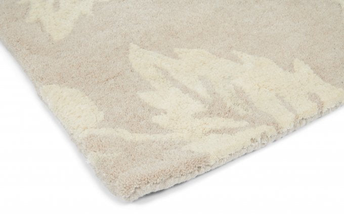 Wedgwood Wild Strawberry Tonal 38201 rug corner detail