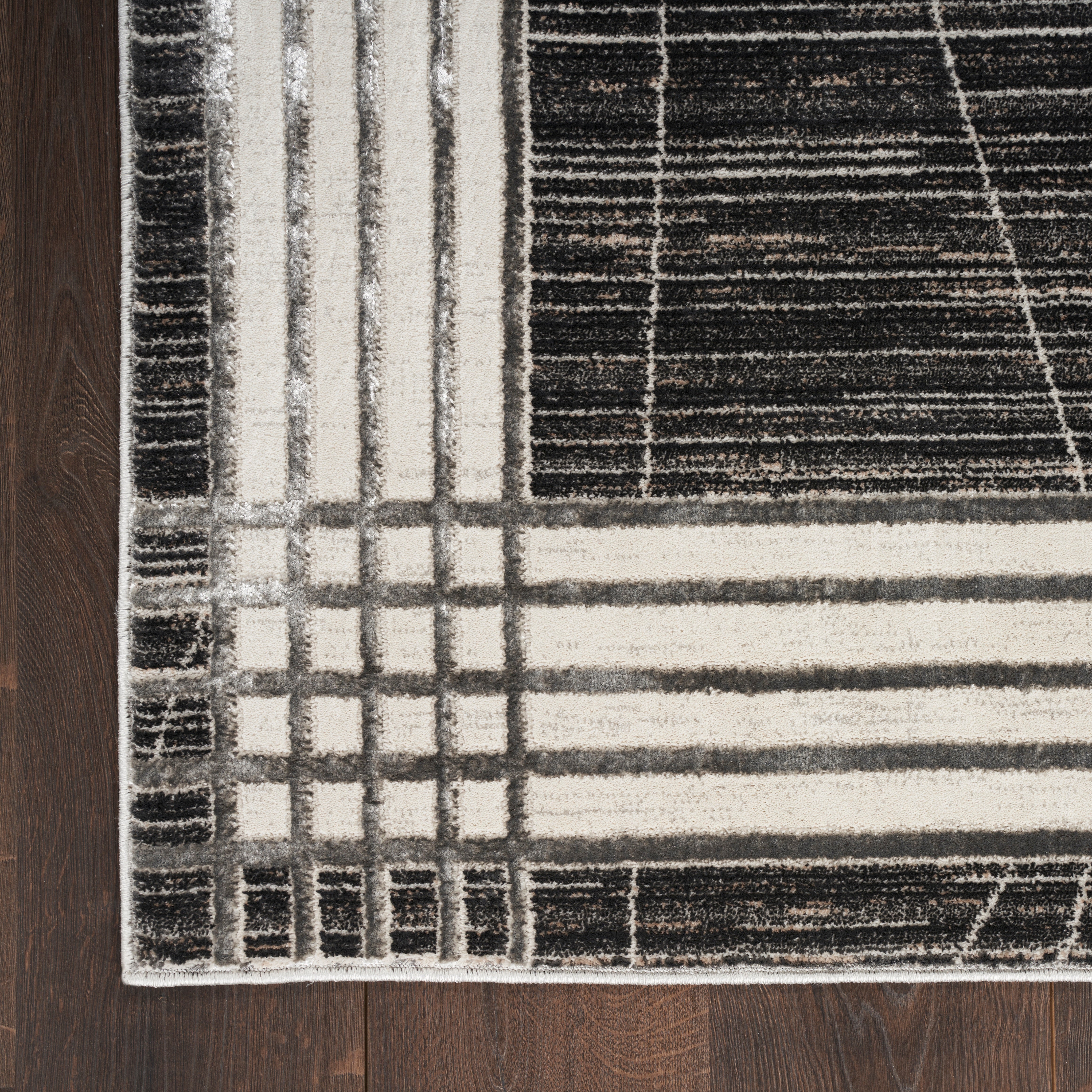Desire DSR 01 Charcoal Silver