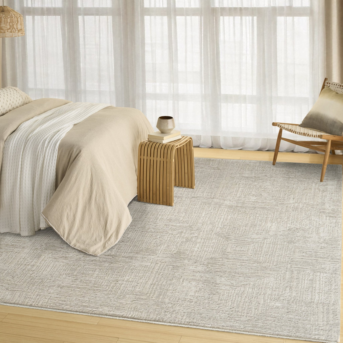 DKNY Madison Square MSQ01 Grey rug in a living room