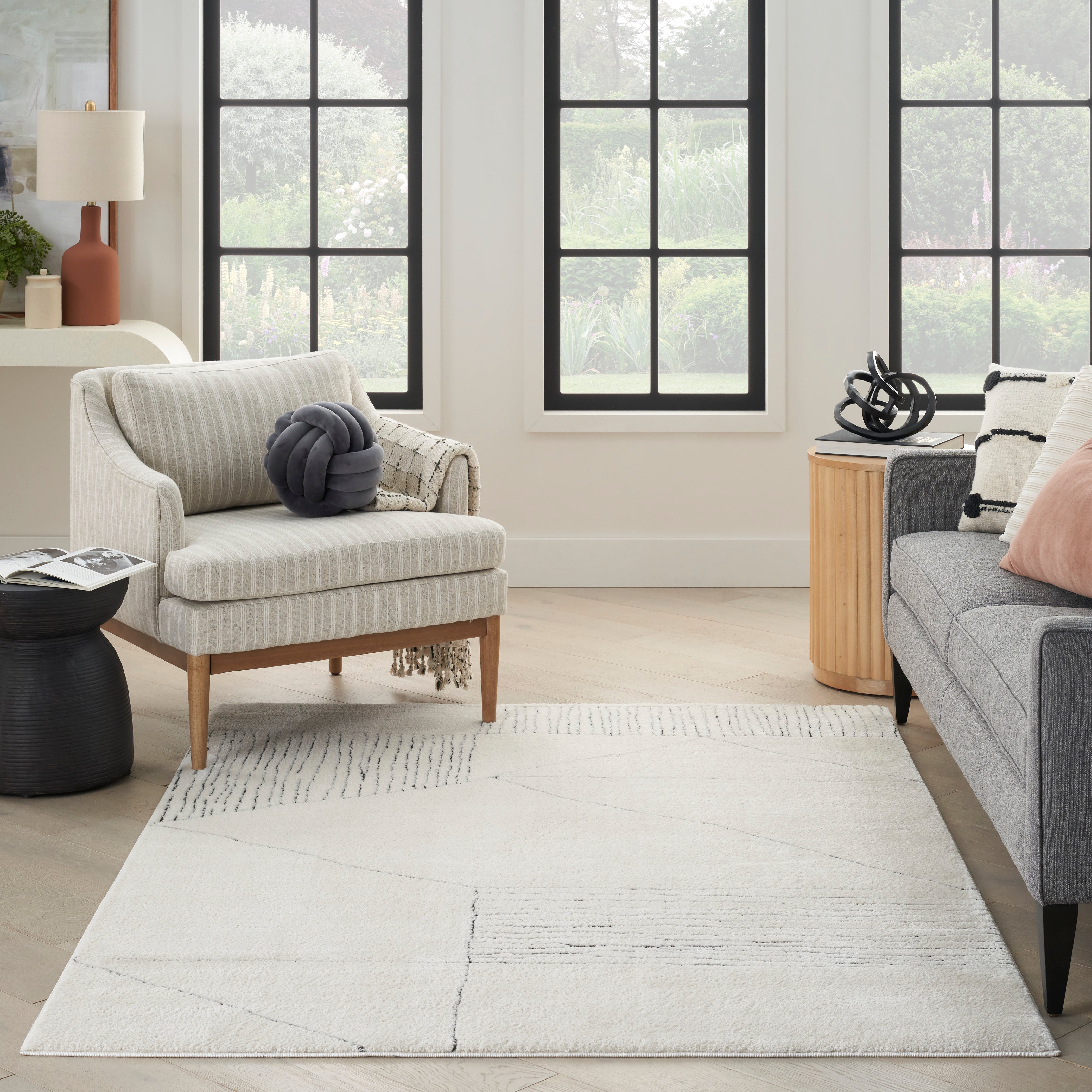 Modern Comfort MNC 02 Ivory Black
