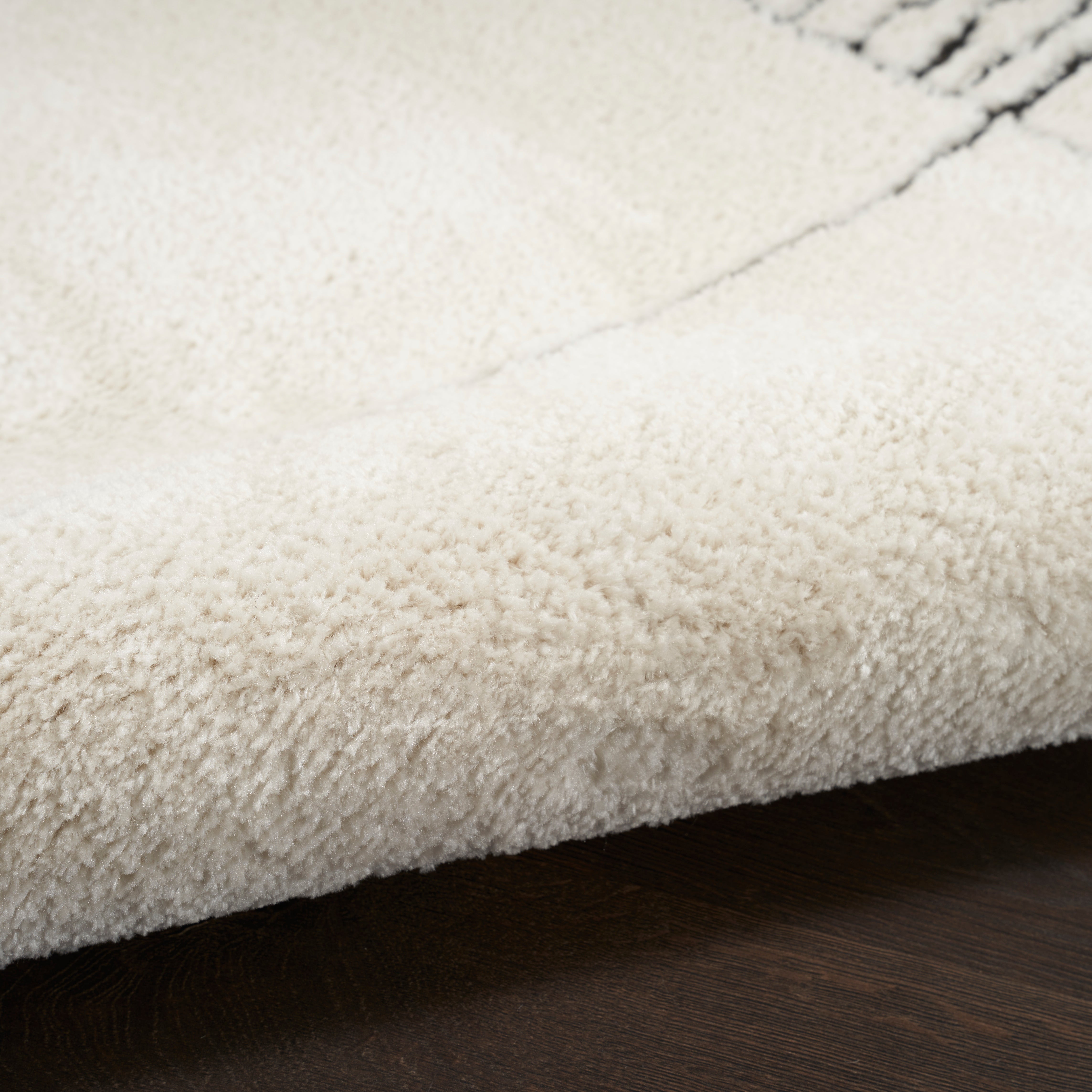 Modern Comfort MNC 02 Ivory Black