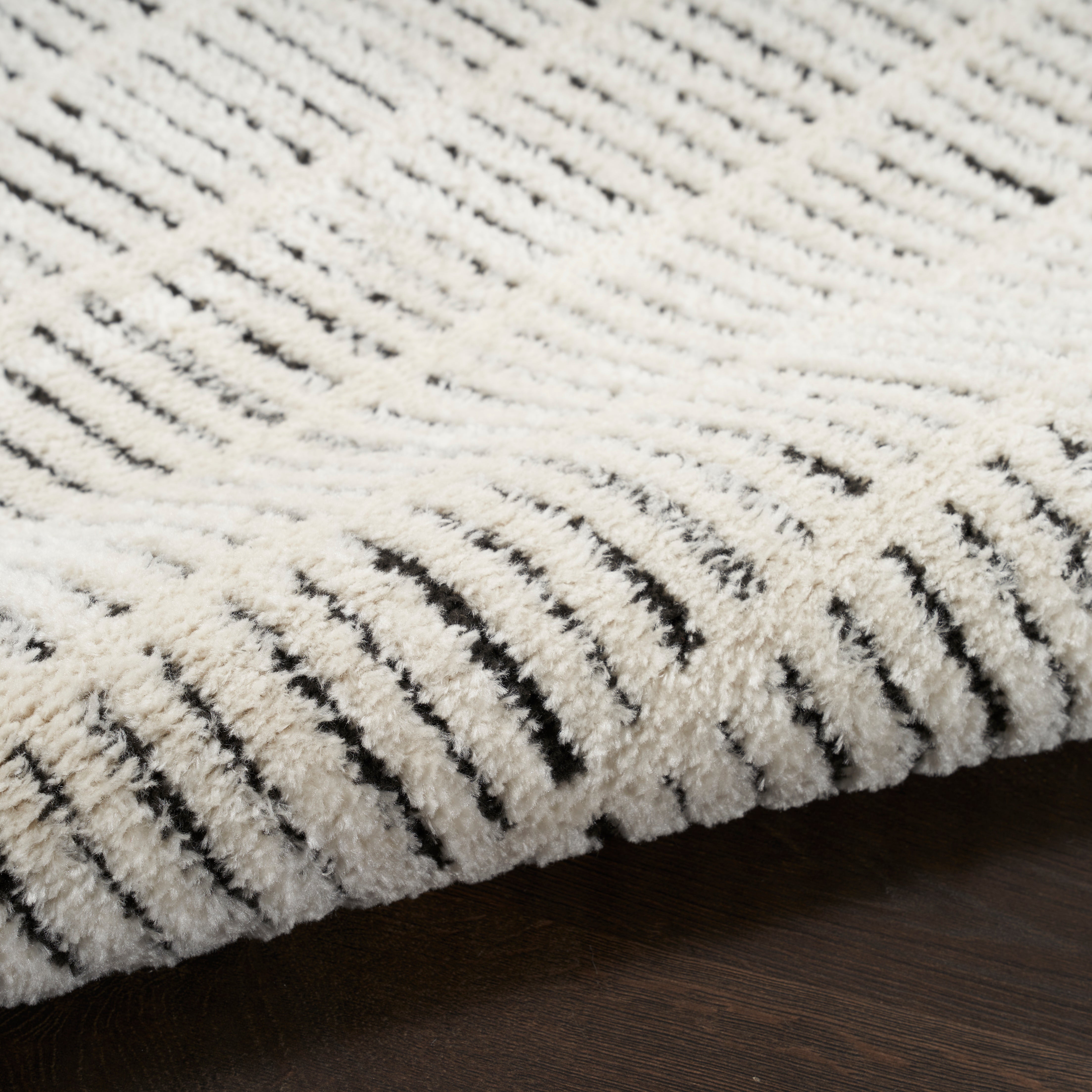 Modern Comfort MNC 03 Ivory Black
