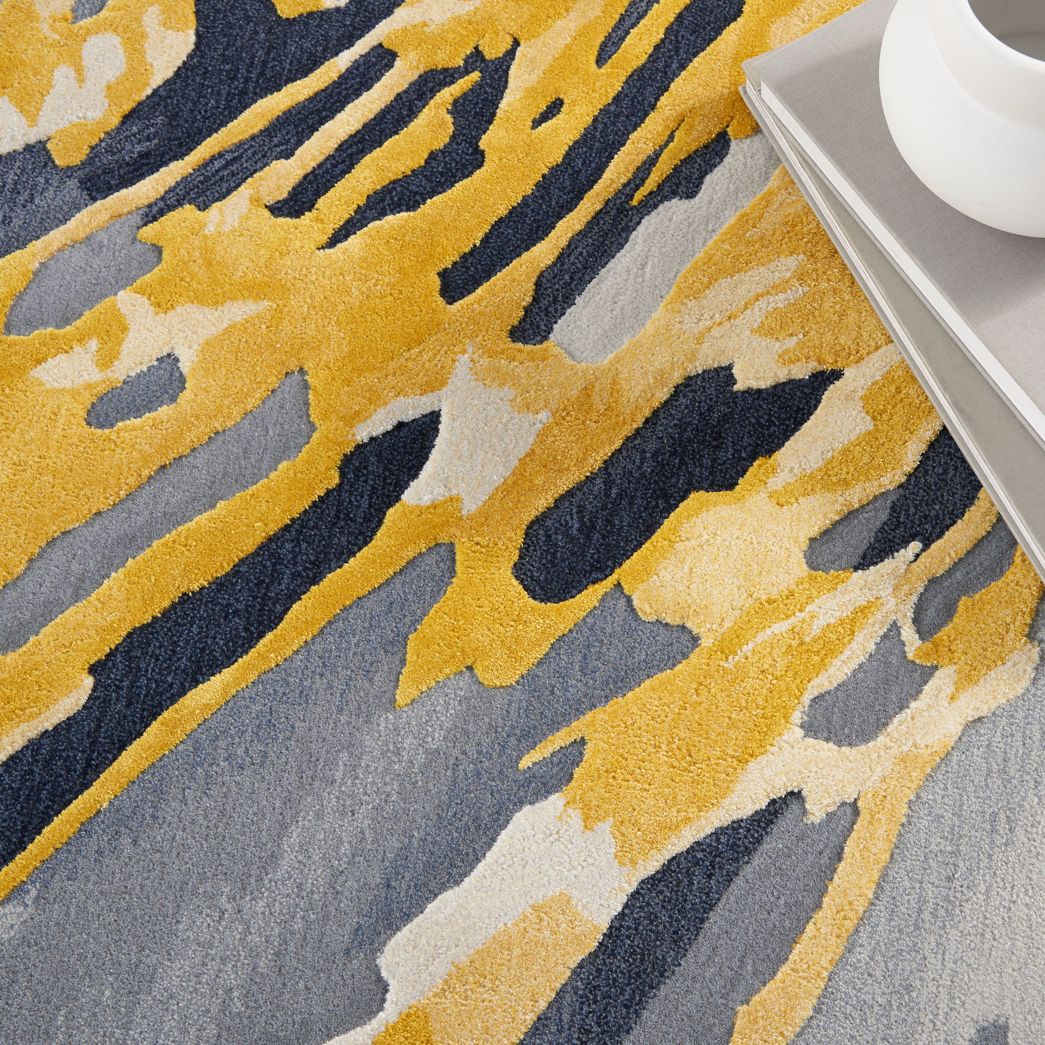 Prismatic PR24 Grey Gold