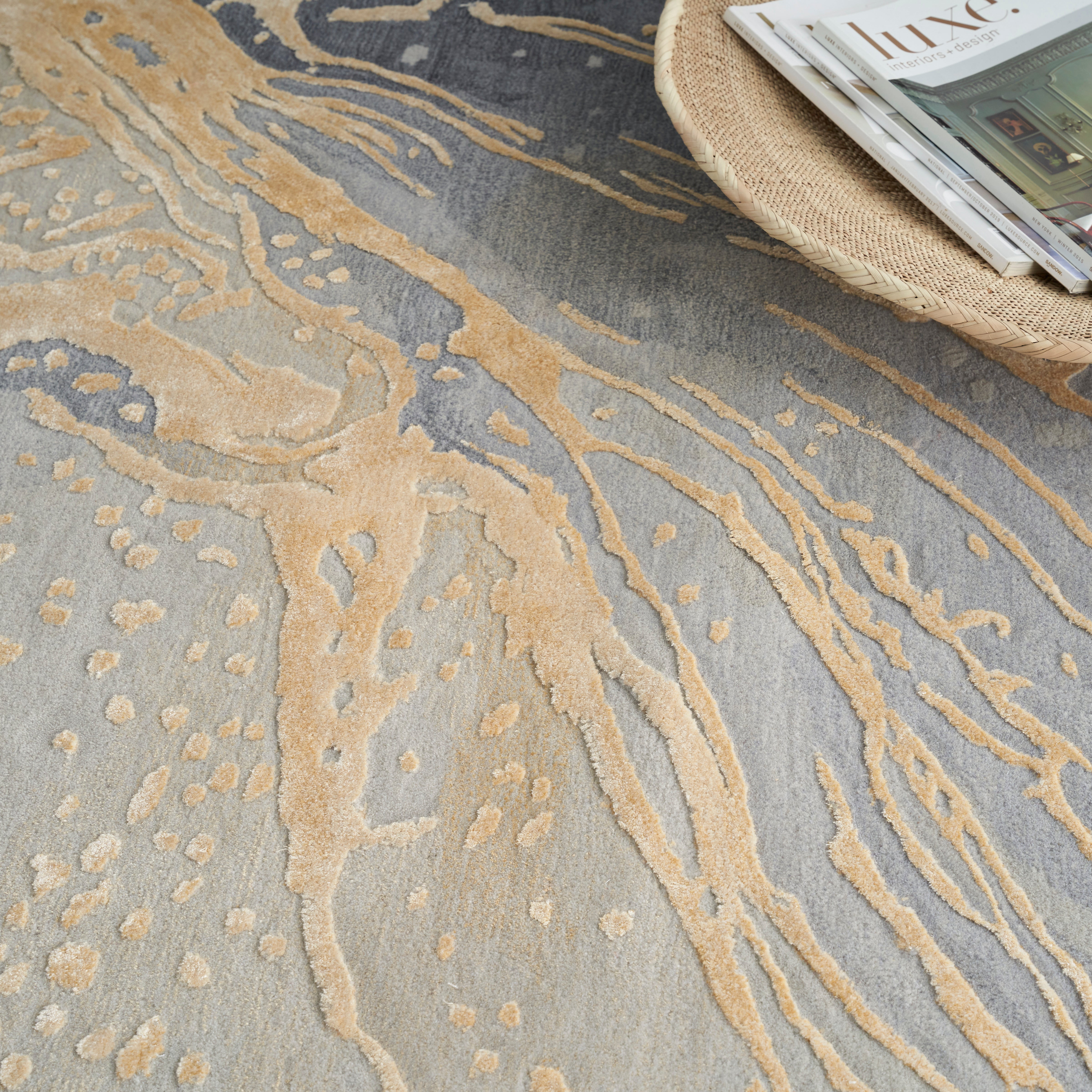 Prismatic PR28 Grey Gold