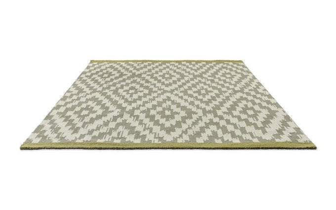 Scion Uteki Slate rug angled view