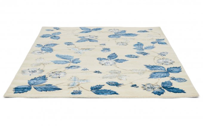 Wedgwood Wild Strawberry Cream 38108 rug angled view