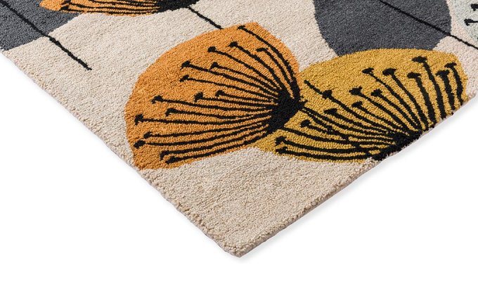 Sanderson Dandelion Clocks Ochre/Silver outdoor rug corner detail