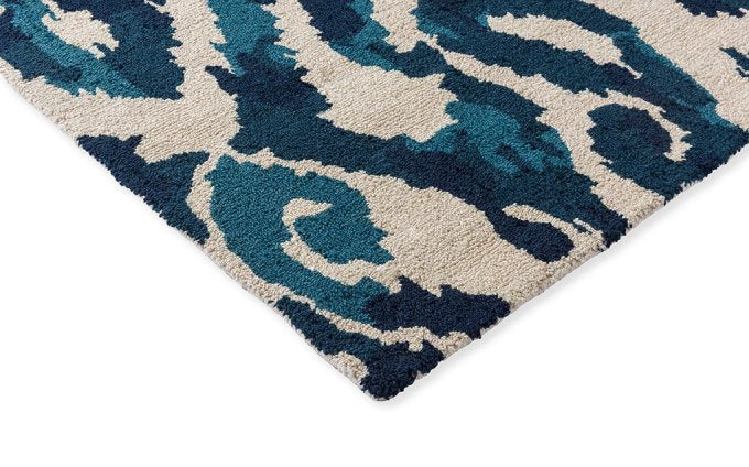 Sanderson Kasuri Indigo outdoor rug corner detail
