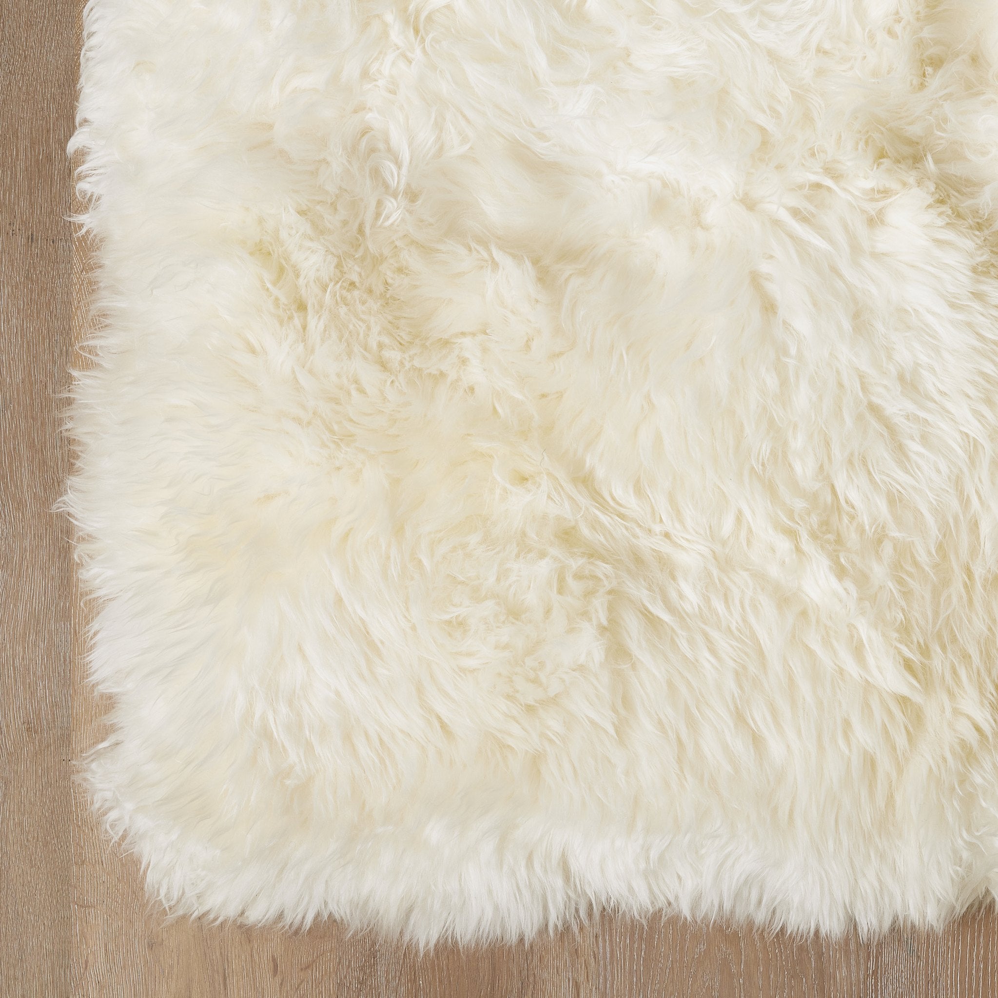 Faux Sheepskin Ivory rug deep wool pile detail