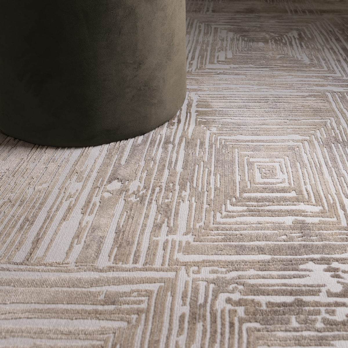 Kuza Portrait Beige rug