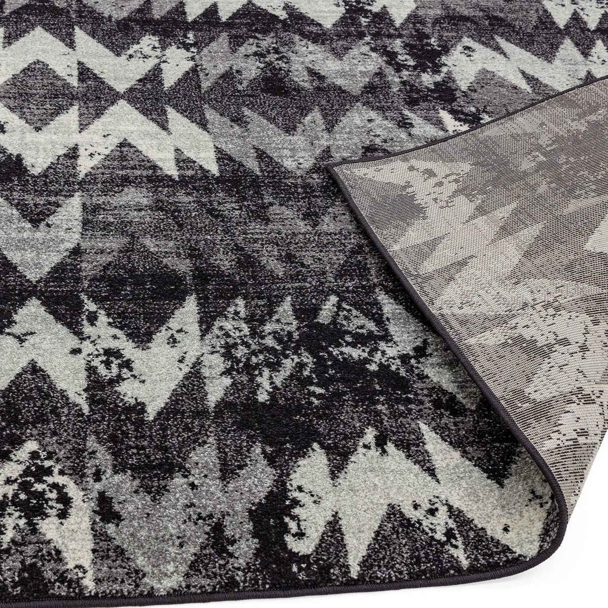 Nova NV28 Chevron Black rug