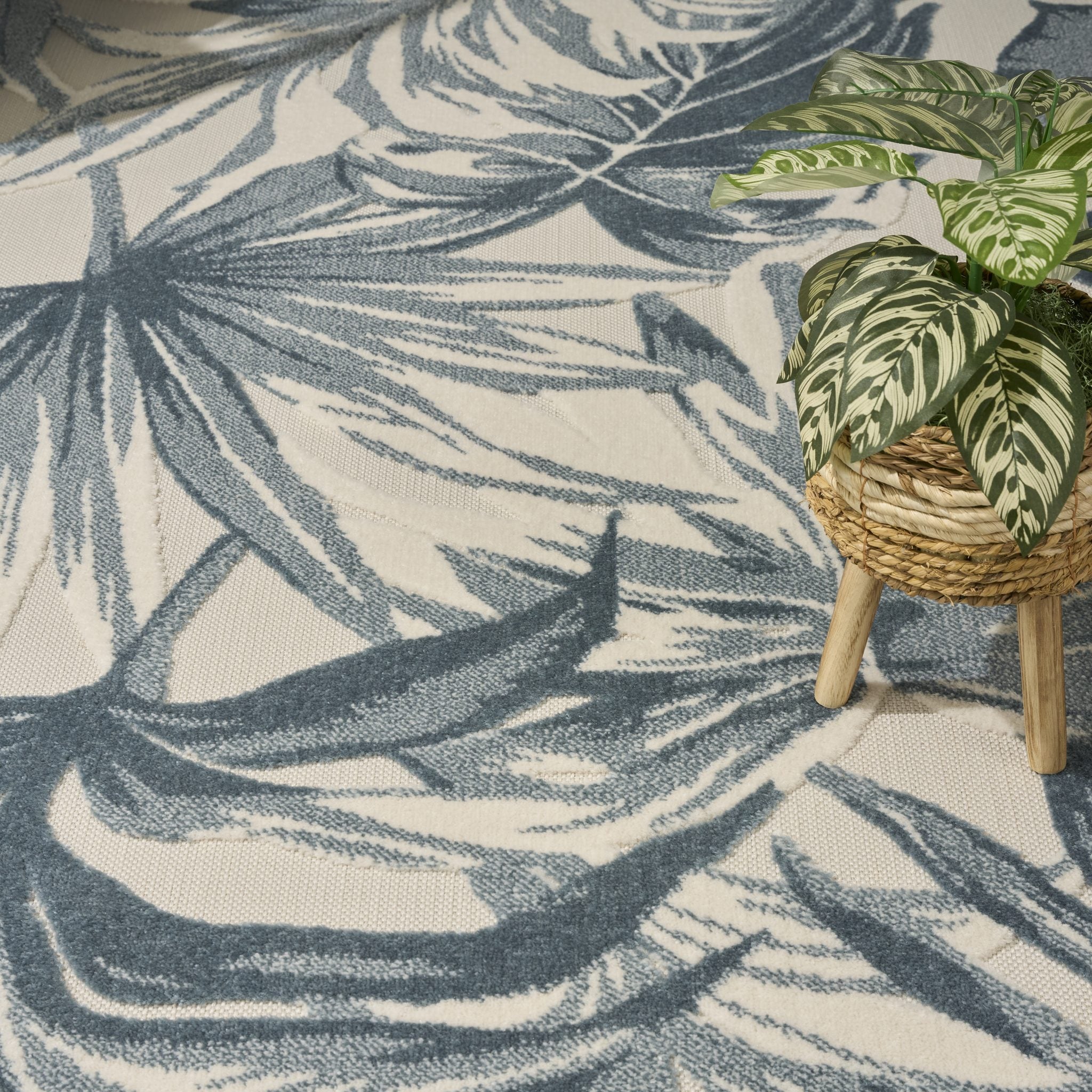 Aloha Alh43 Ivory Blue outdoor rug