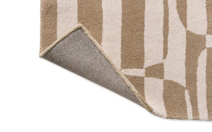 Scion Lohko Stripe Pebble rug corner turned to show the backing