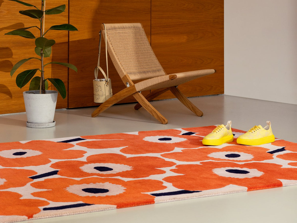 Marimekko Unikko Orange Red rug | Kelaty