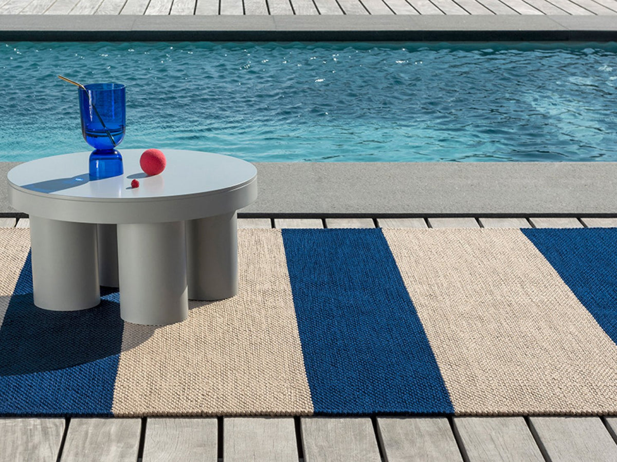 Deck Electric Blue rug in a room setting