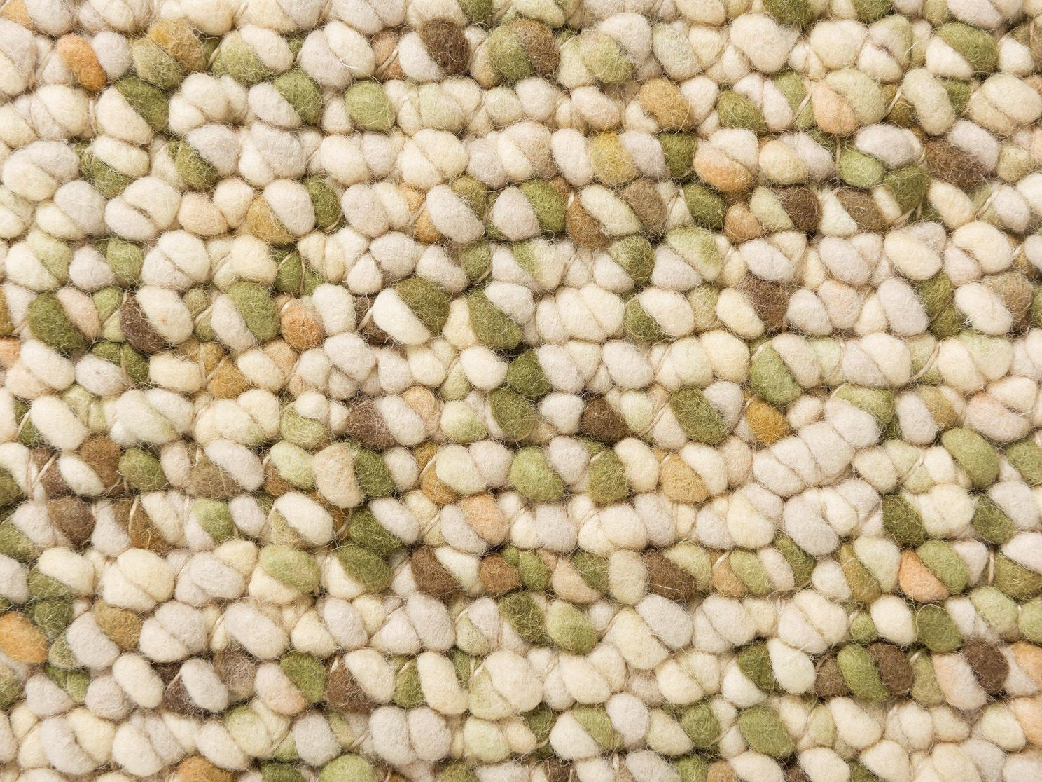 Pebble Moss rug