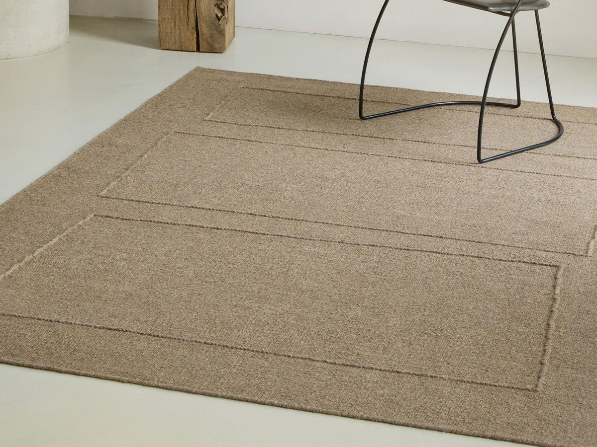 Senso Blocks Fur Brown rug in a room setting