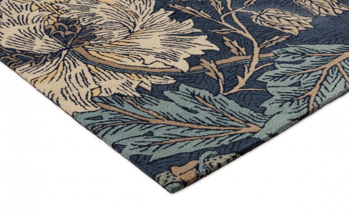 Morris & Co Honeysuckle & Tulip Woad Thyme rug corner detail