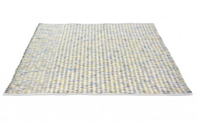 Grain Lemon rug angled view