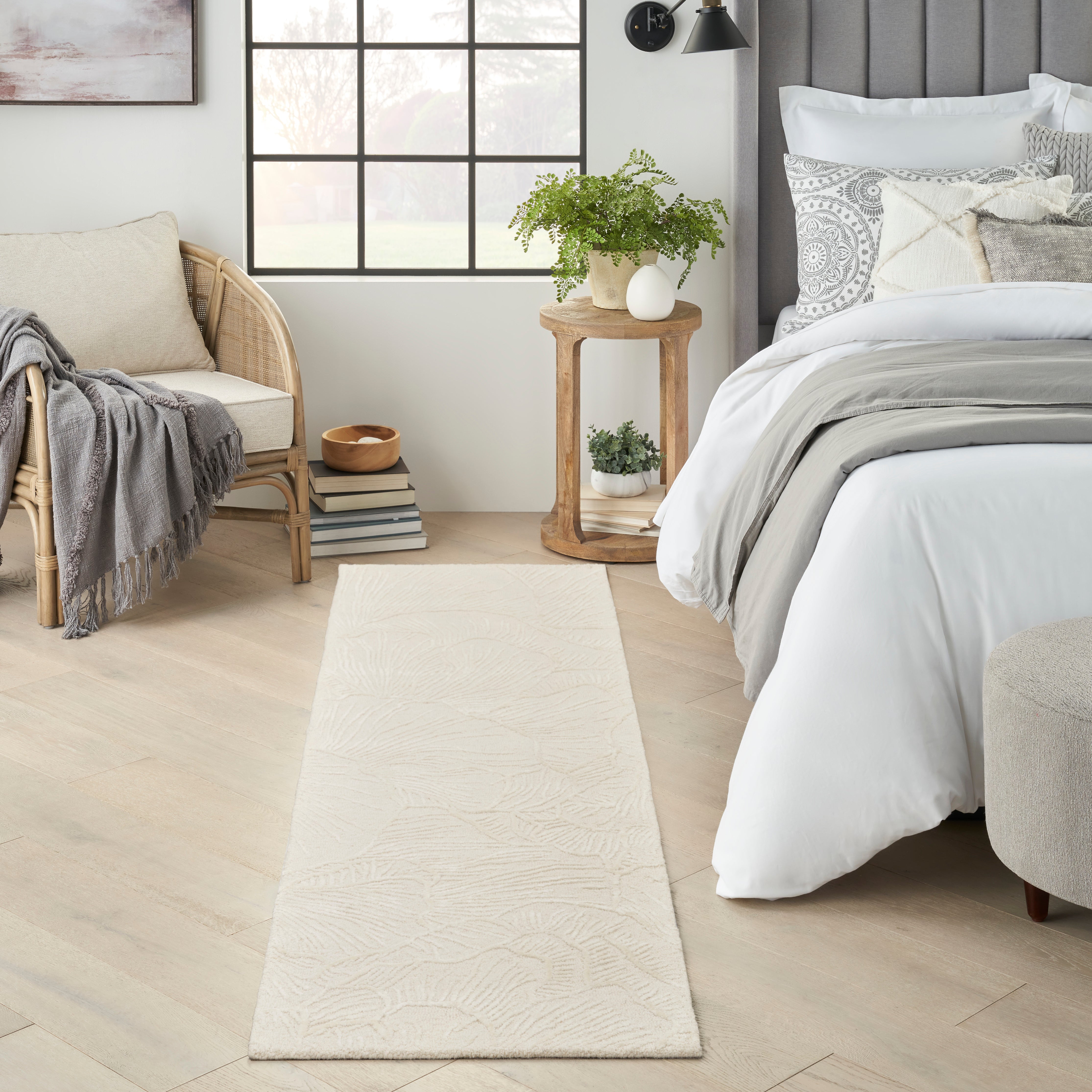 Avra AVR01 Ivory