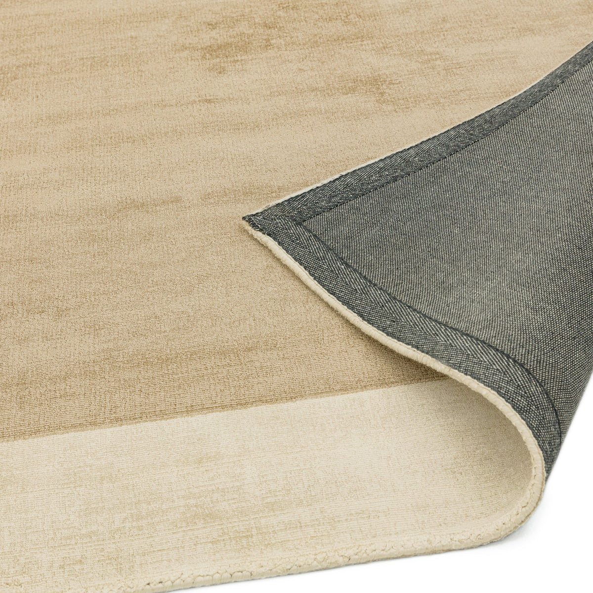 Blade border - champagne putty rug