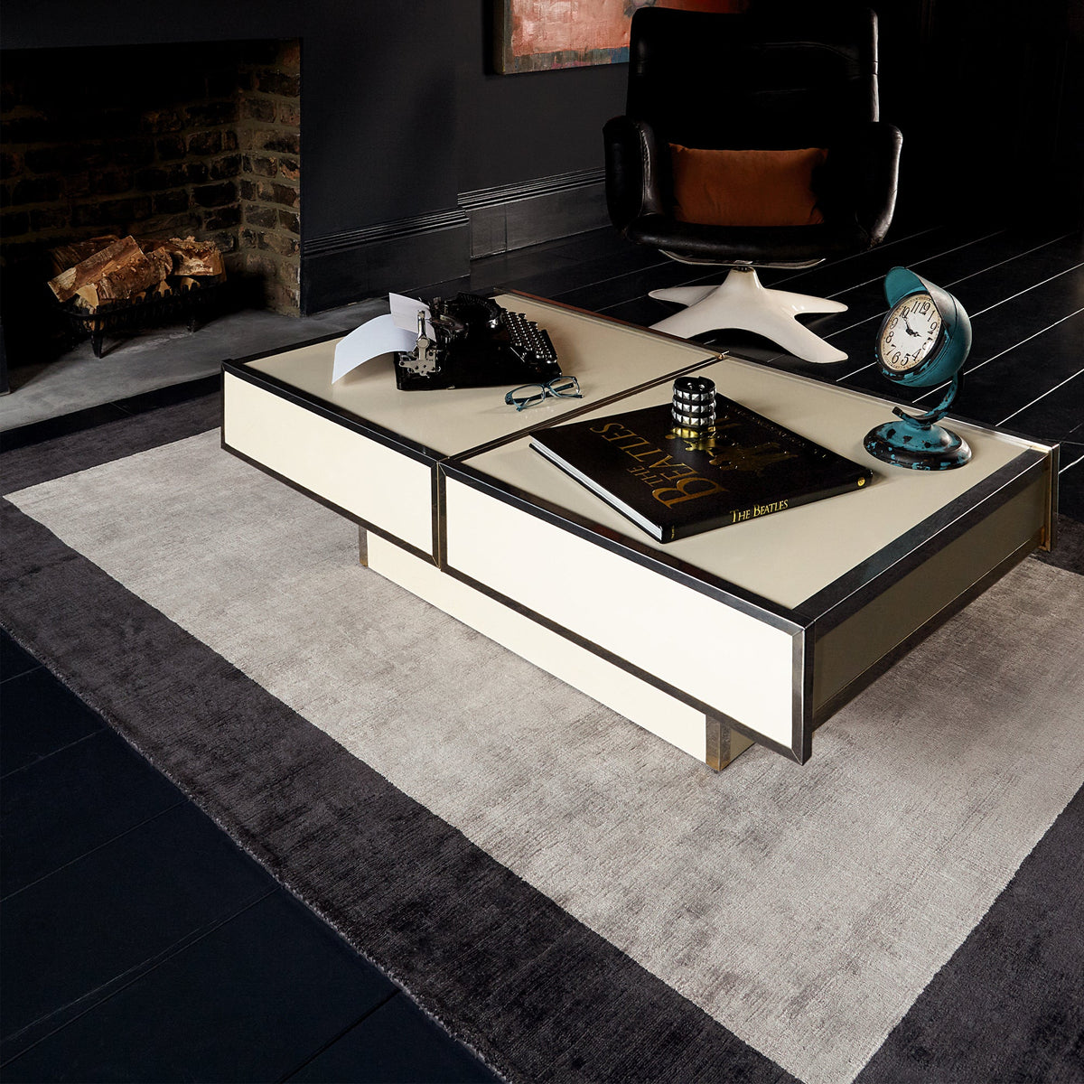 Blade border - Charcoal Silver rug