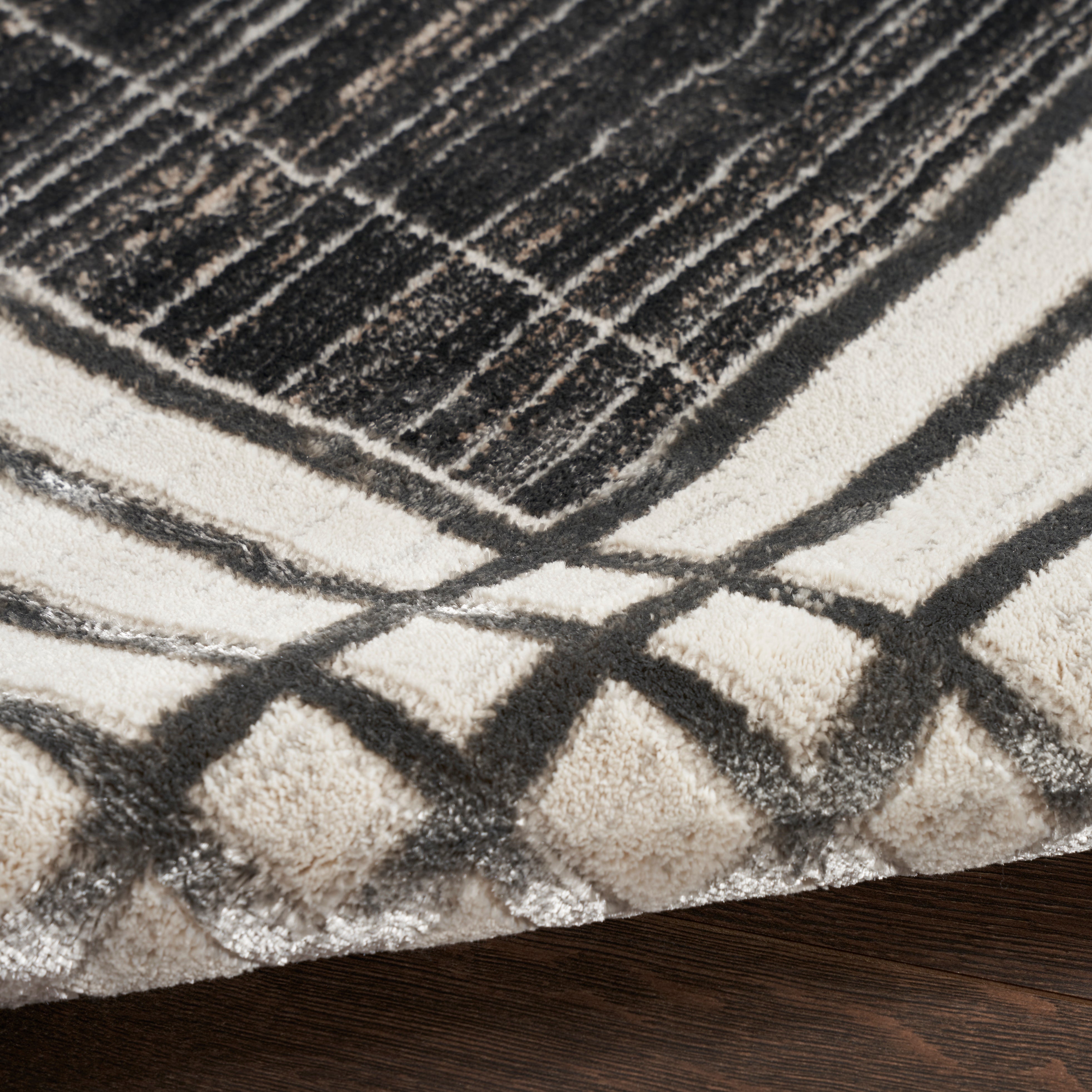 Desire DSR 01 Charcoal Silver