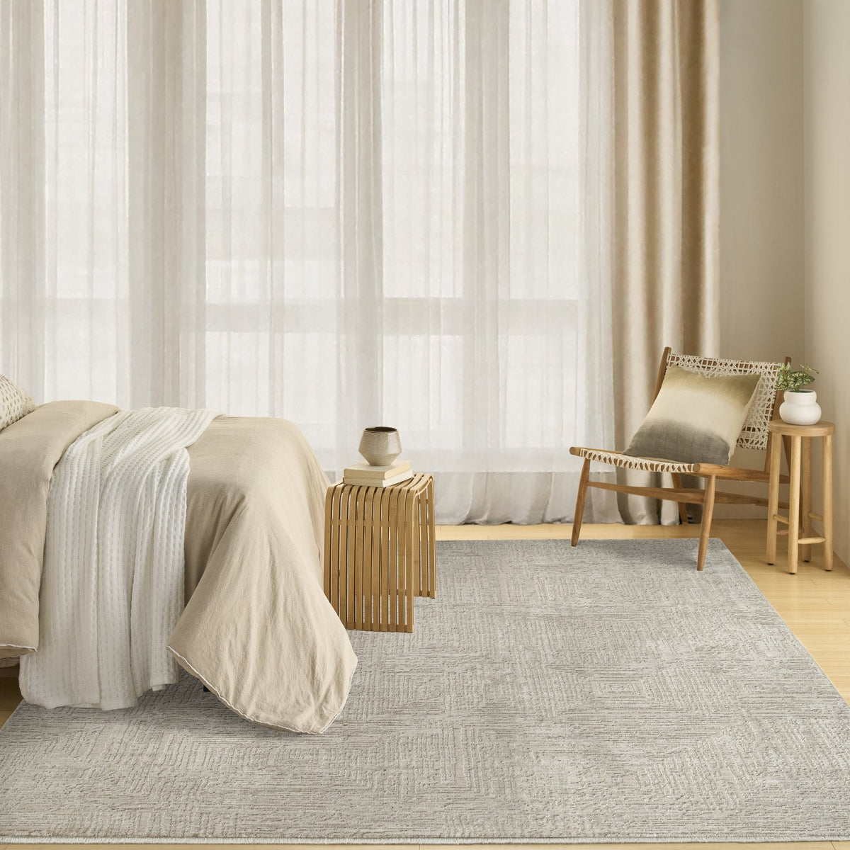 DKNY Madison Square MSQ01 Grey rug in situ