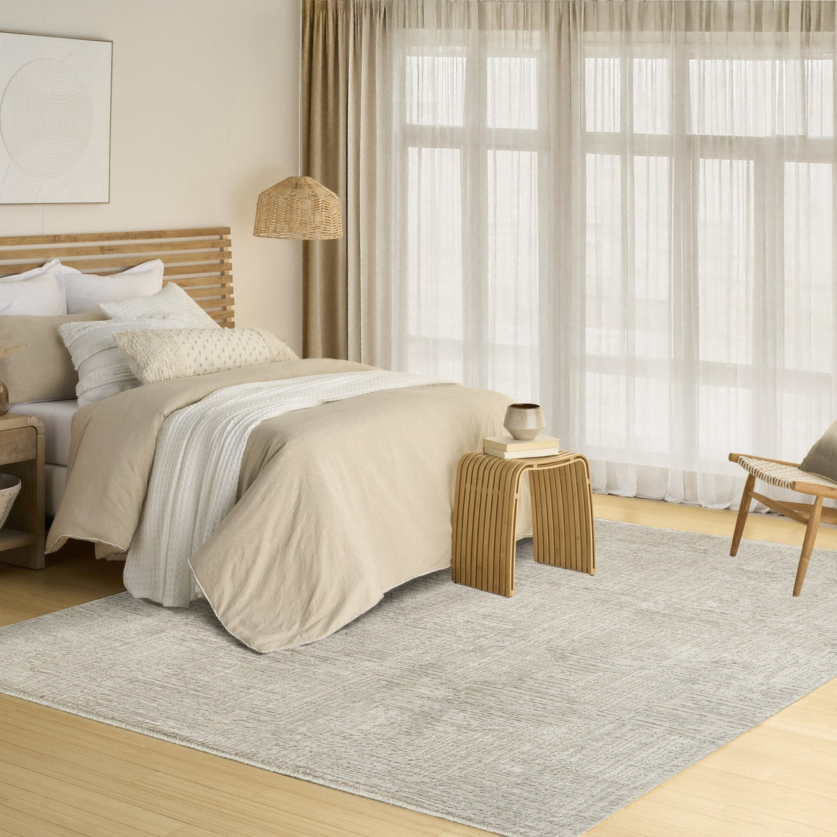 DKNY Madison Square MSQ01 Grey rug in a dining room
