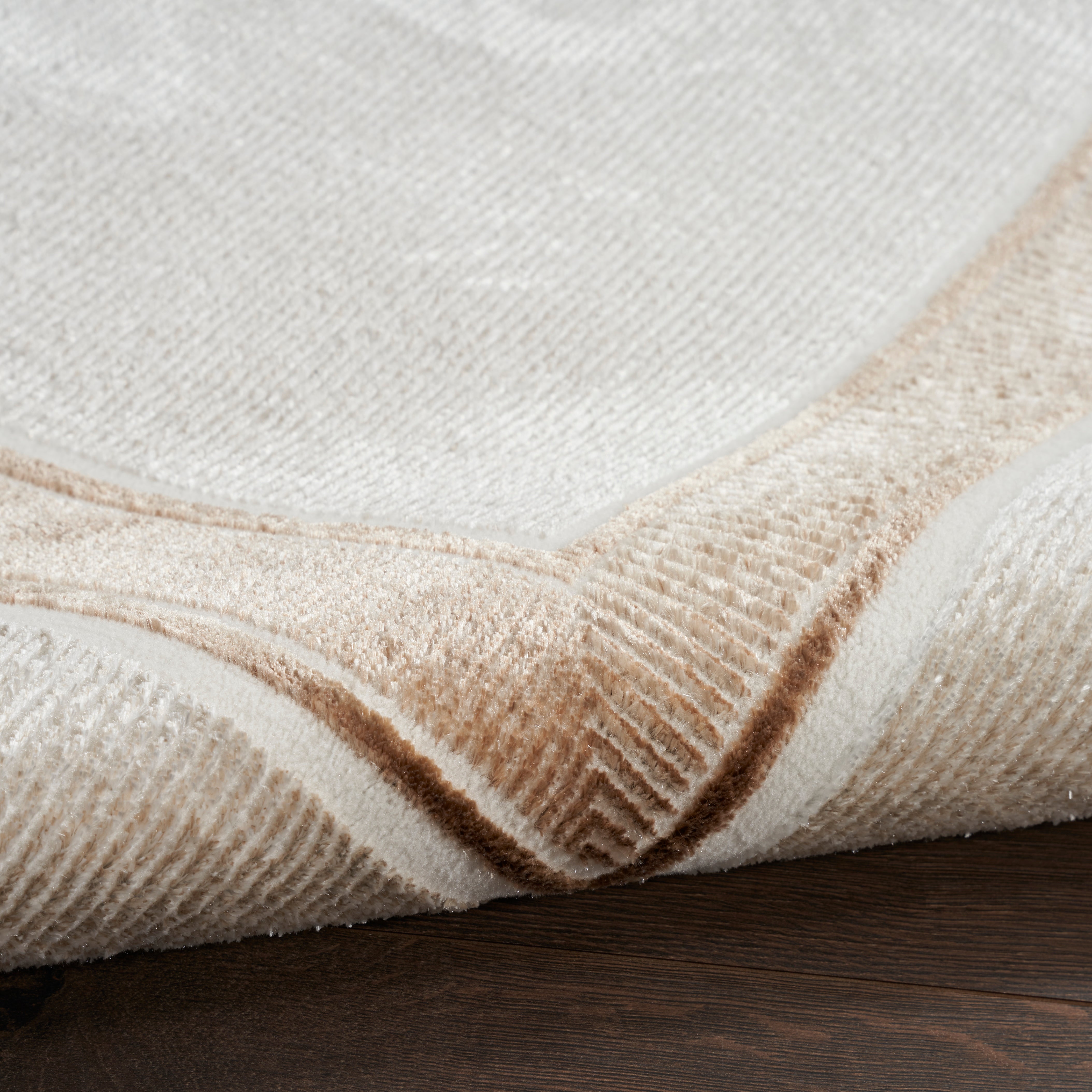 Glitz GLZ08 Ivory Cream