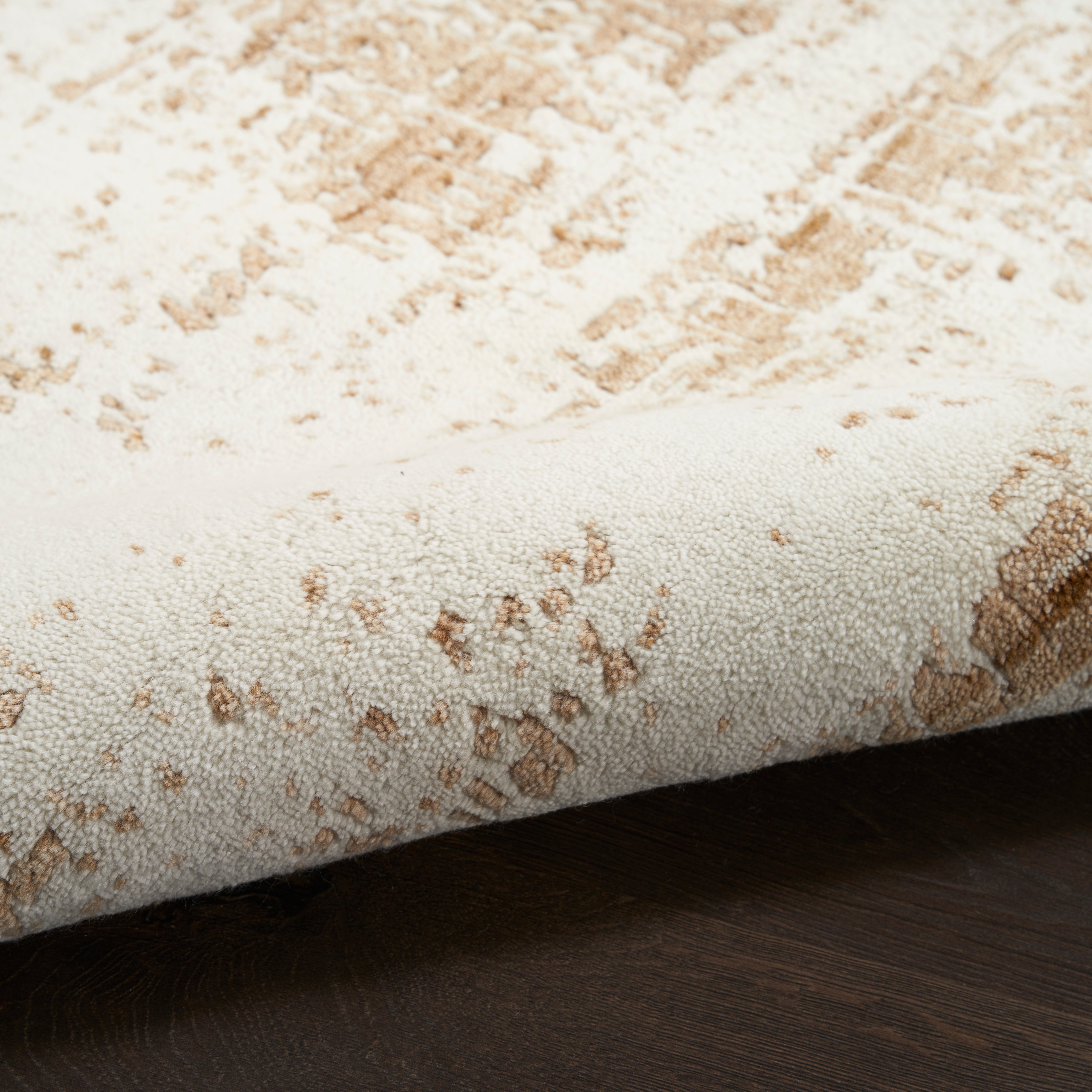 Harmony Hay 01 Ivory Gold