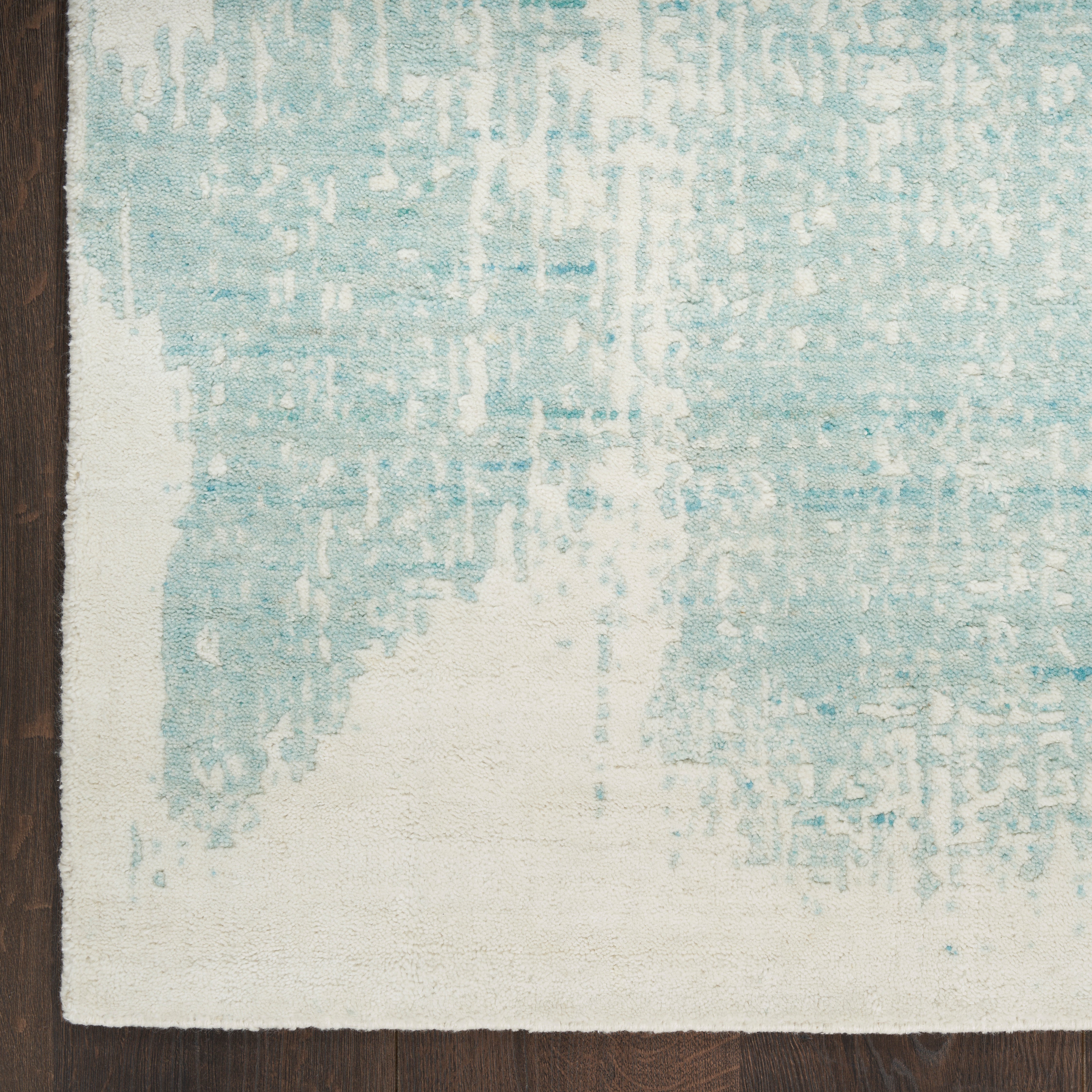 Harmony Hay 02 Ivory Aqua