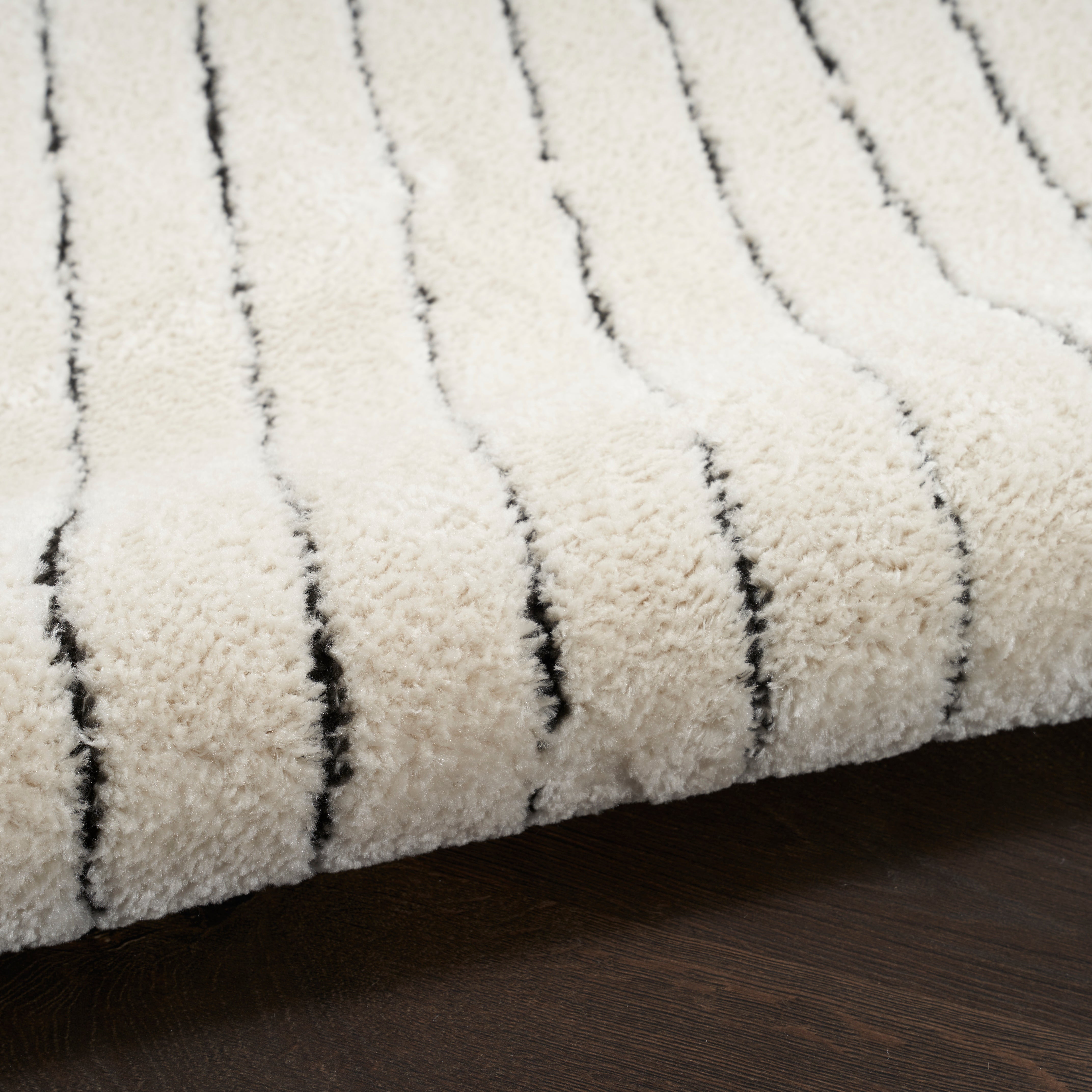Modern Comfort MNC 01 Ivory Black