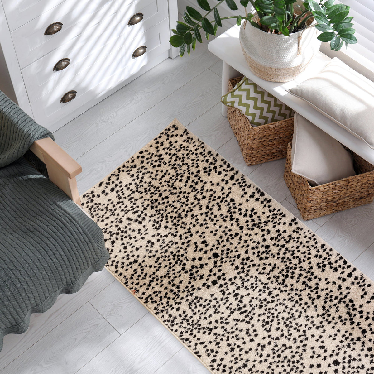 Muse MU11 Black Spotty rug