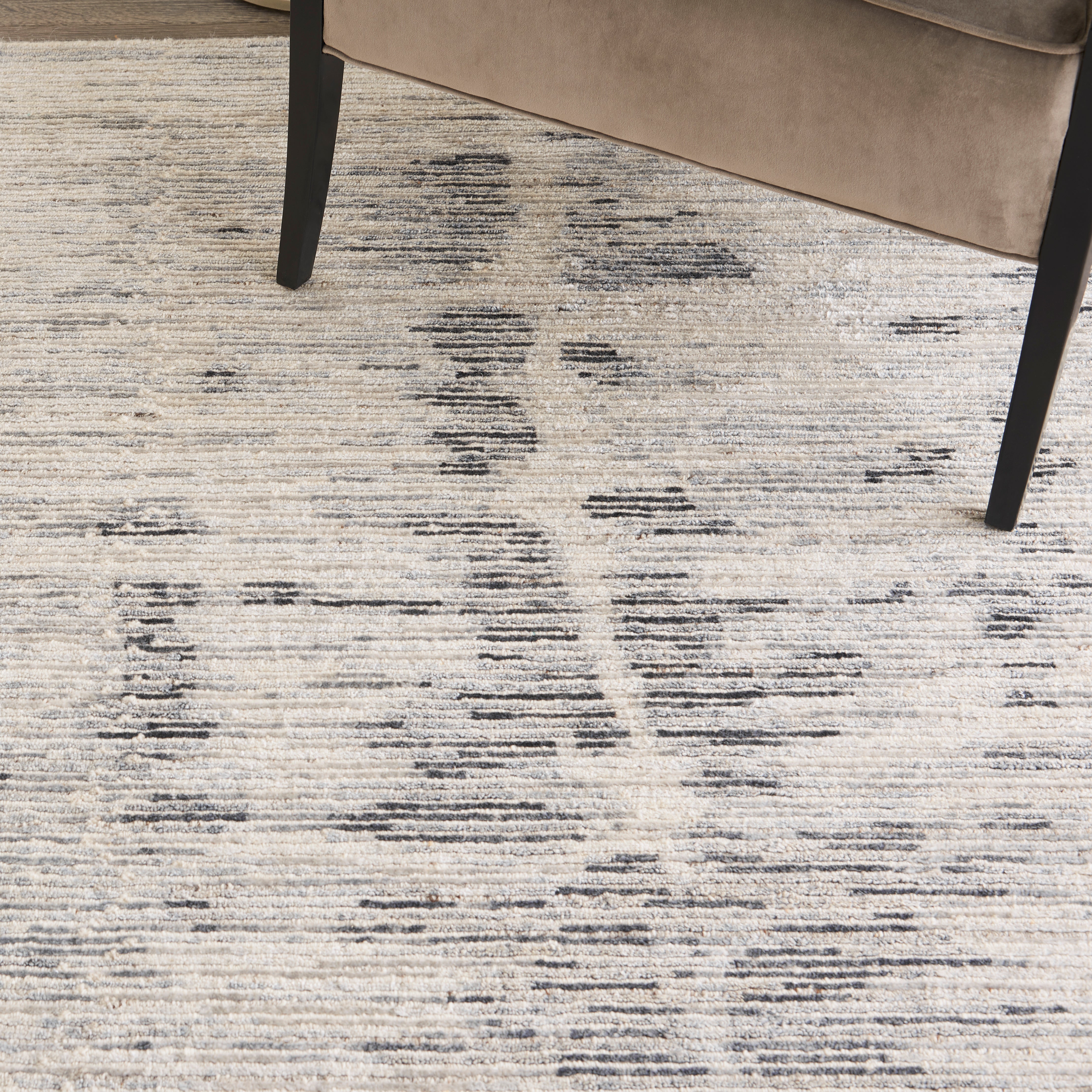 Ocean OCP 03 Cream Charcoal