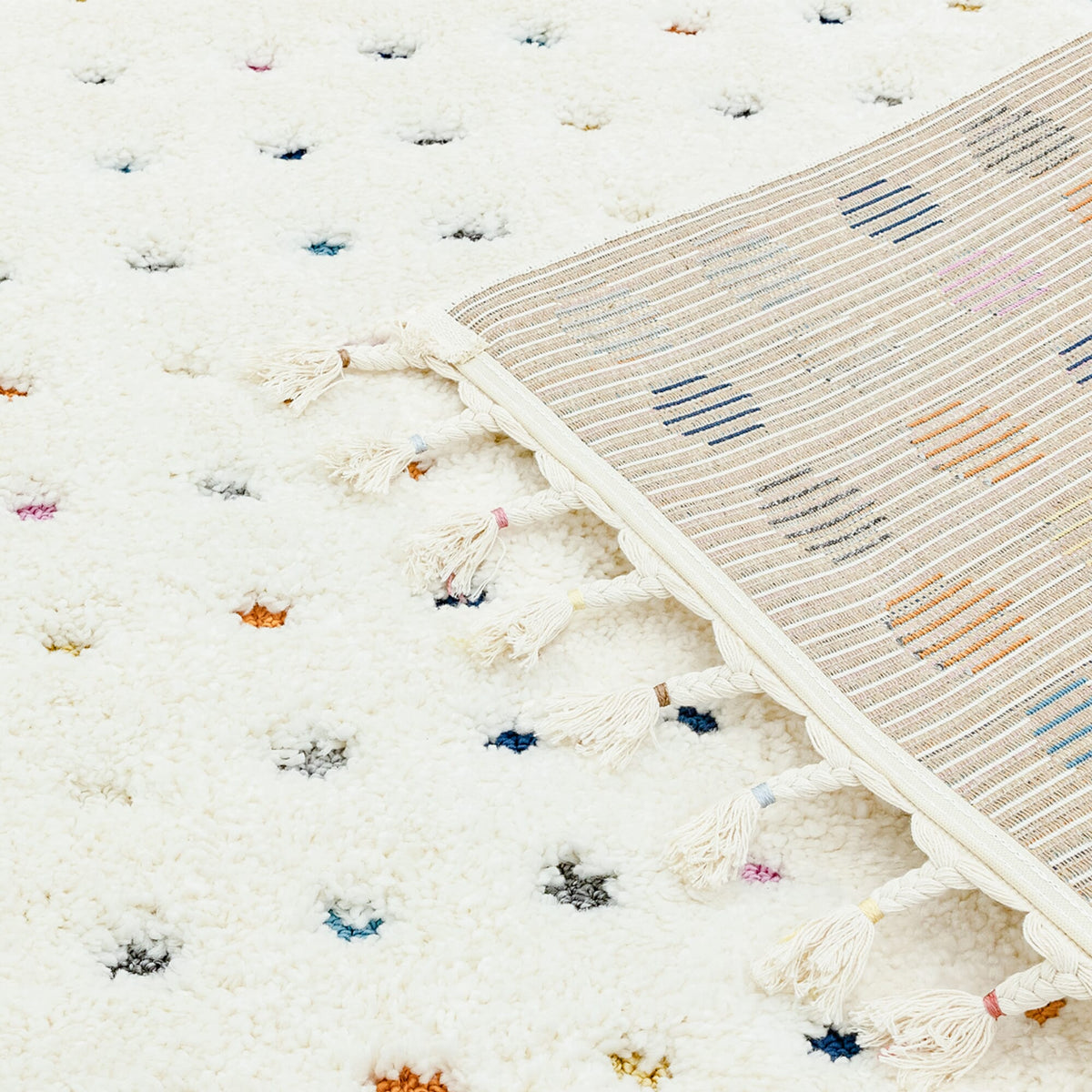 Ariana AR02 Multi Dotty rug