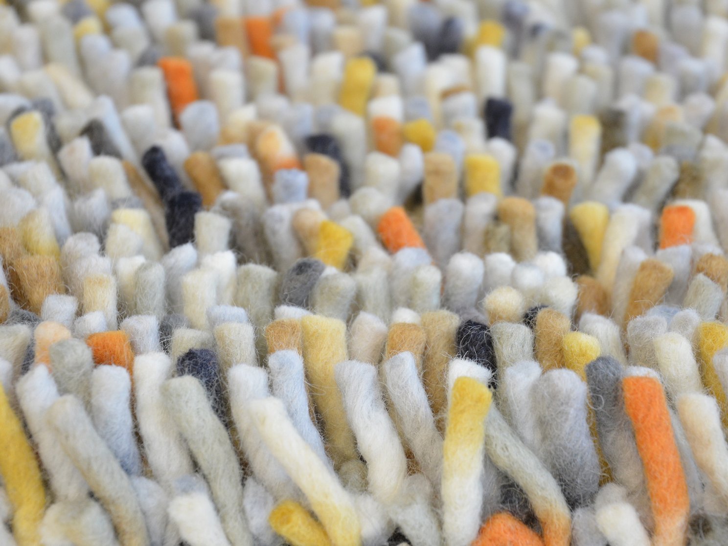 Rocks Calendula rug