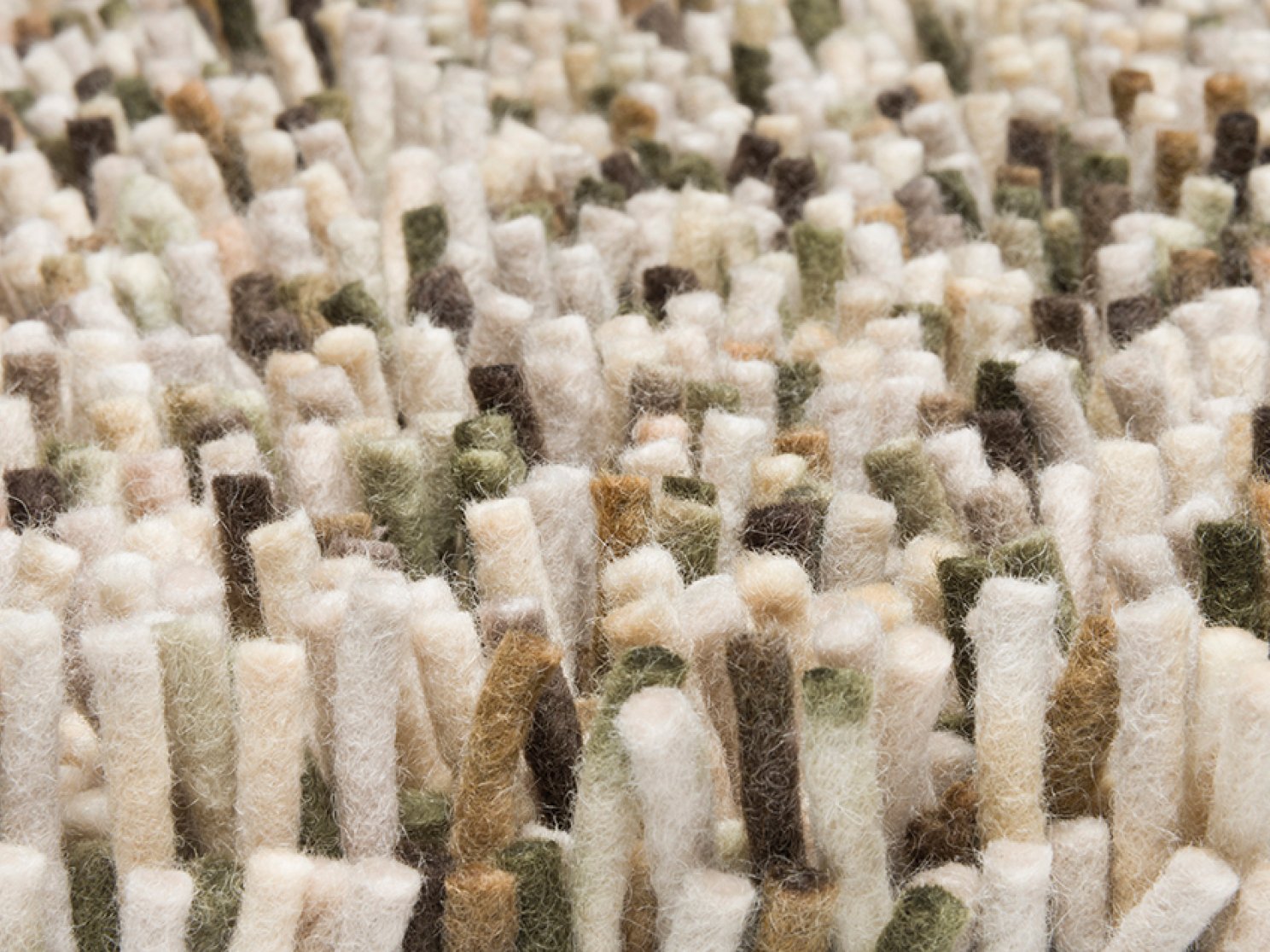 Rocks Moss rug