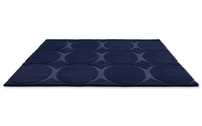 Wedgwood Renaissance Blue 39008 rug angled view