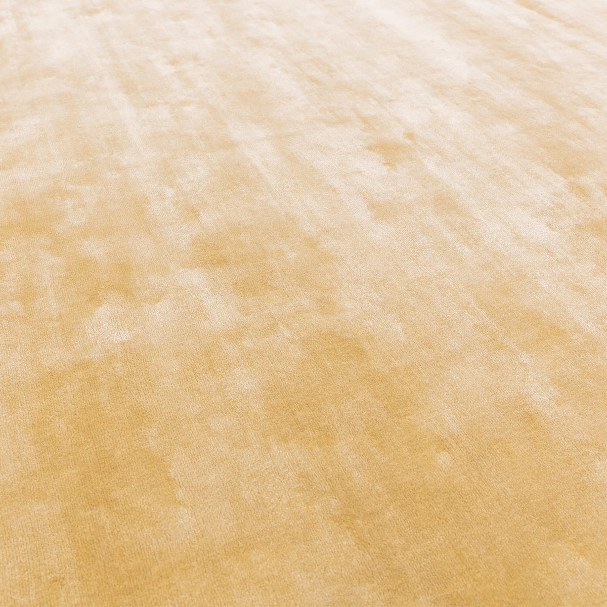 Katherine Carnaby Chrome Gold rug detail