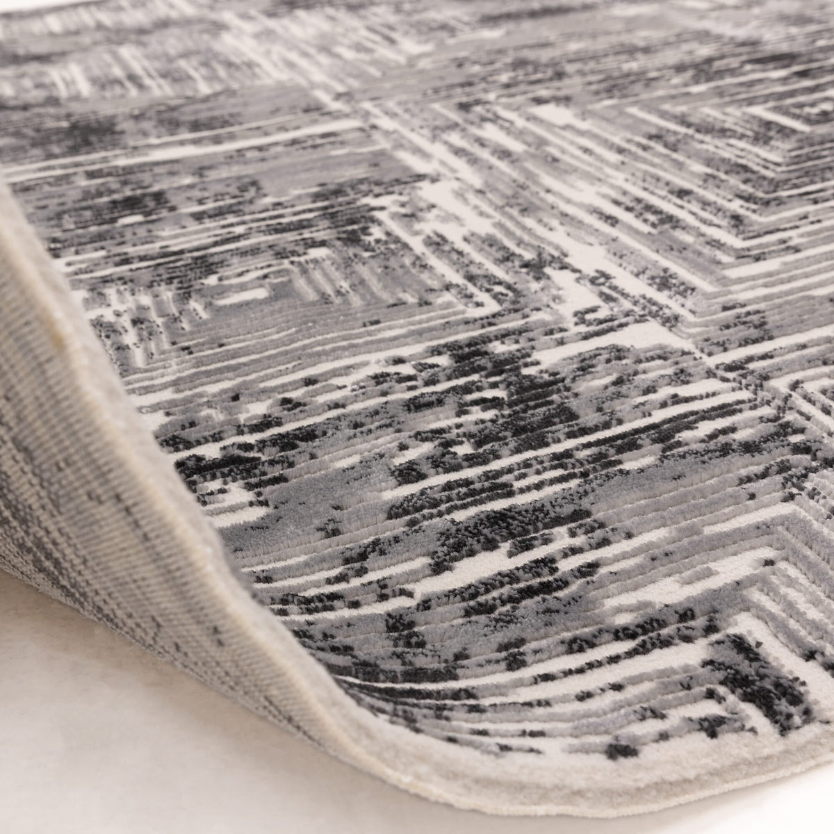 Kuza Portrait Grey rug