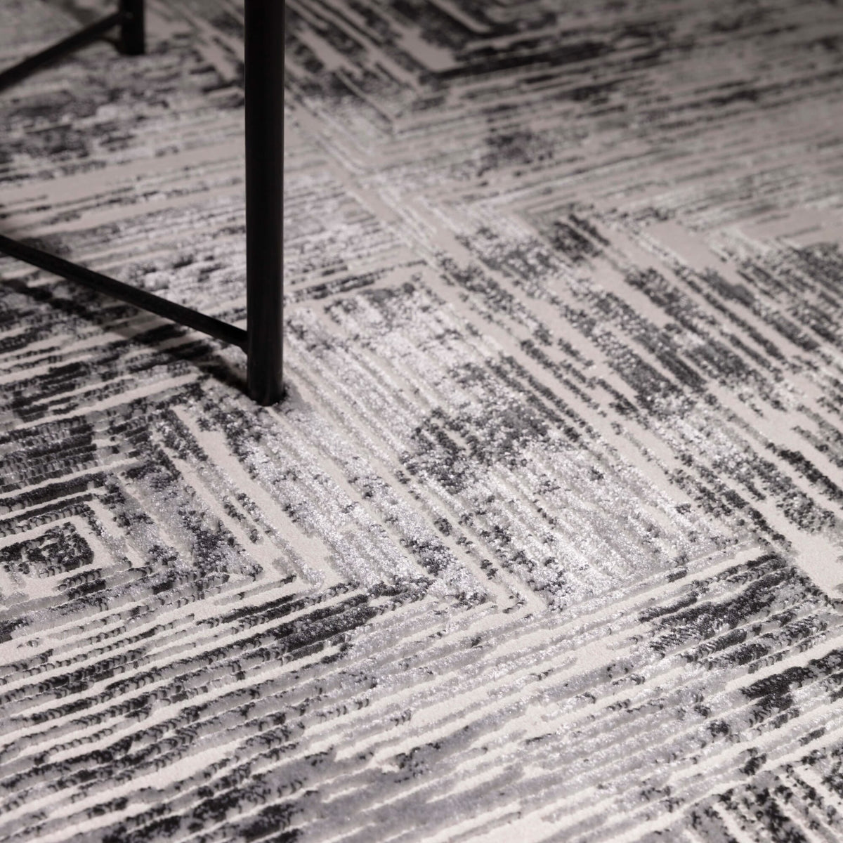 Kuza Portrait Grey rug